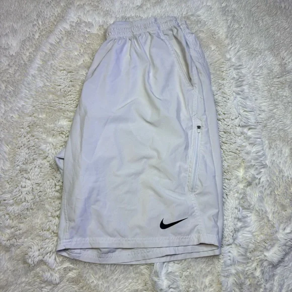 Nike Mens XXL white Athletic Shorts no liner 11” inseam additional zipper pocket - Picture 10 of 10